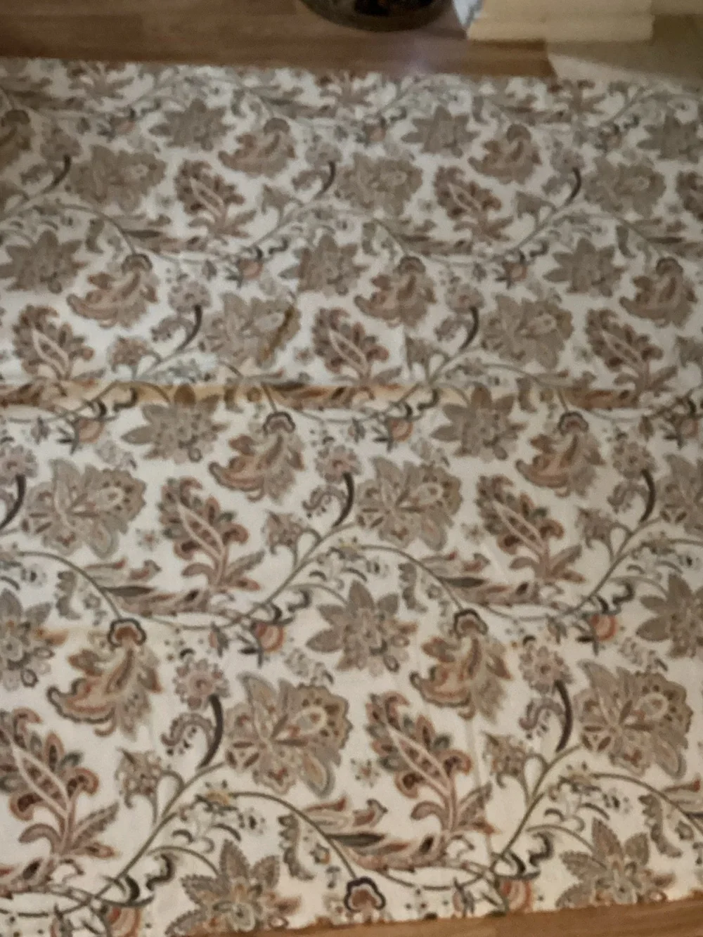Elegant Cream paisley print cotton 5x9’ tablecloth